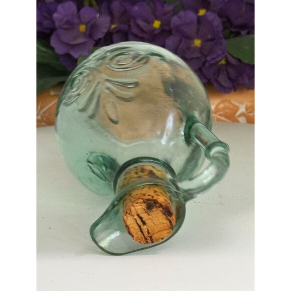 Vintage Green Glass Cruet / Decanter With Cork Stopper - Picture 9 of 10